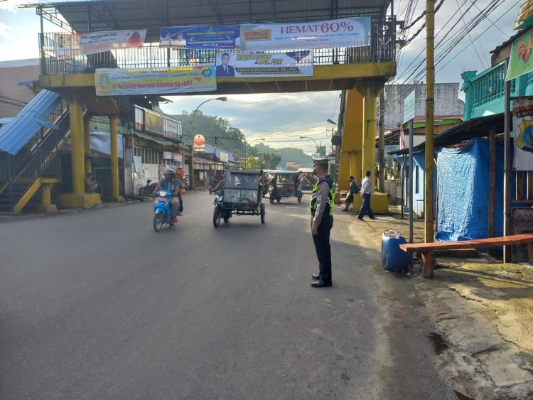 Ciptakan Kamseltibcar Lantas, seluruh personil Polres Sibolga turun kejalan gatur arus Lalulintas kendaraan