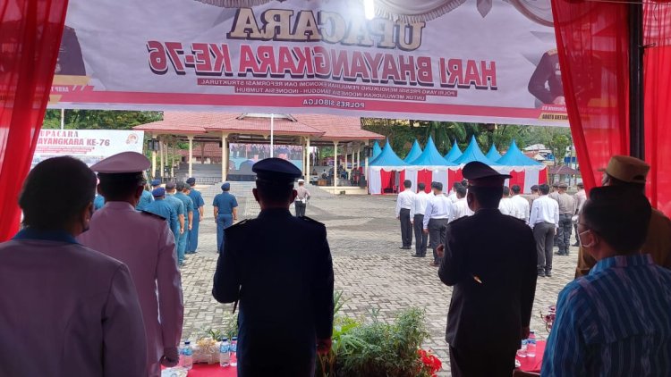 HUT Bhayangkara ke 76 Di Sibolga, Presiden RI : "Saya Menaruh Harapan Besar Kepada Polri"