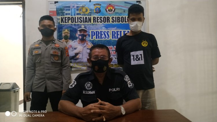 Petugas menyamar, Ringkus Pengedar Sabu 