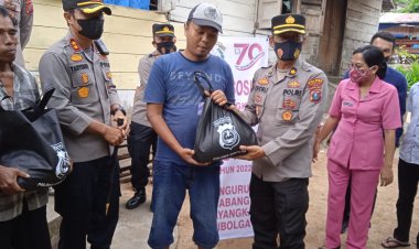 Kapolres Sibolga Salurkan Bansos Pada Warga Yang Tidak Dapat BLT 