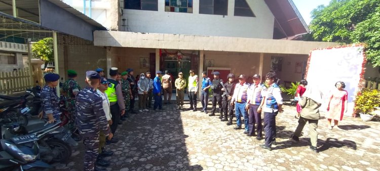 Untuk Kamtibmas Yang Kondusif, Polres Sibolga Bersama TNI AD Dan Pemko Amankan Ibadah Tahun Baru 2023