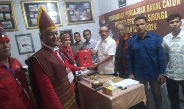 PDI Perjuangan, Ajukan Bacaleg Ke KPU Sibolga
