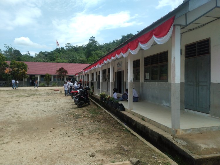 Terkait Pengadaan Baju Praktek Di SMK Tapian Nauli, Leonardo : Baju Hanya Untuk 76 siswa, Kelas XII 