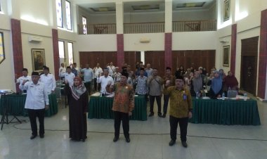 Kemenag & Delmeria Gelar Seminar Peningkatan kapasitas aktor FKUB dalam penguatan Moderasi Beragama 