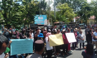 Aliansi Pedagang Datangi Walikota Sibolga, Minta Tindak Oknum Disperindag Yang Intervensi Terhadap Pedagang