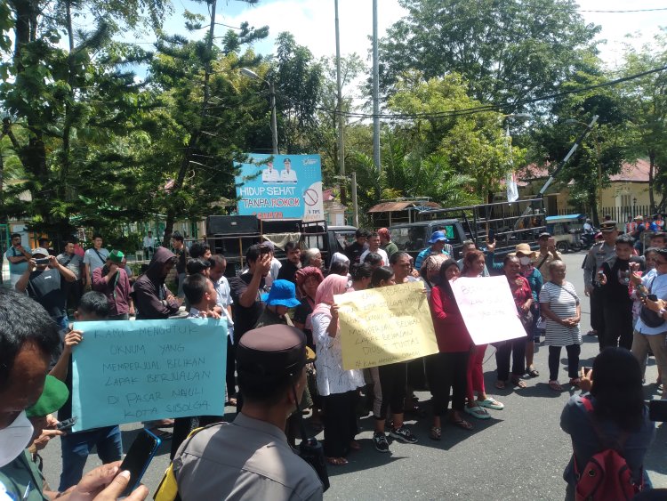 Aliansi Pedagang Datangi Walikota Sibolga, Minta Tindak Oknum Disperindag Yang Intervensi Terhadap Pedagang