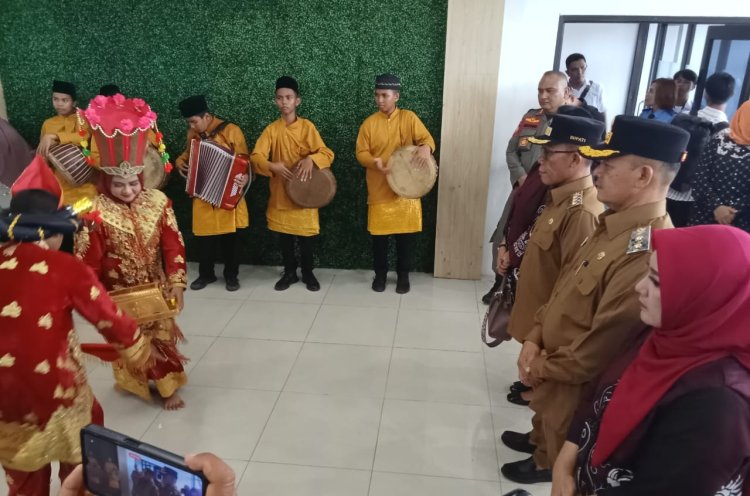 Tiba di Tapteng, Masinton/Mahmud Langsung Pimpin Rakor Perdana