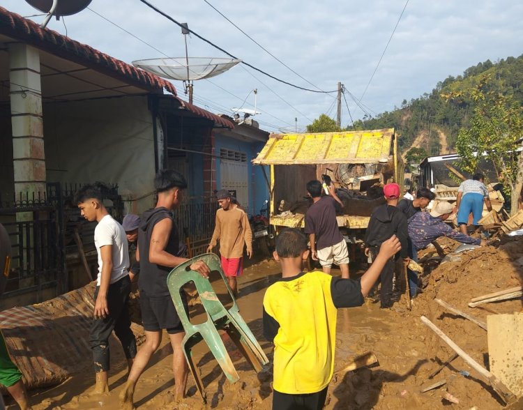 Pulihkan Aktivitas Sosial Ekonomi Akibat Bencana, Bupati Gelar Gotong Royong Padat Karya, Libatkan ASN & Masyarakat 